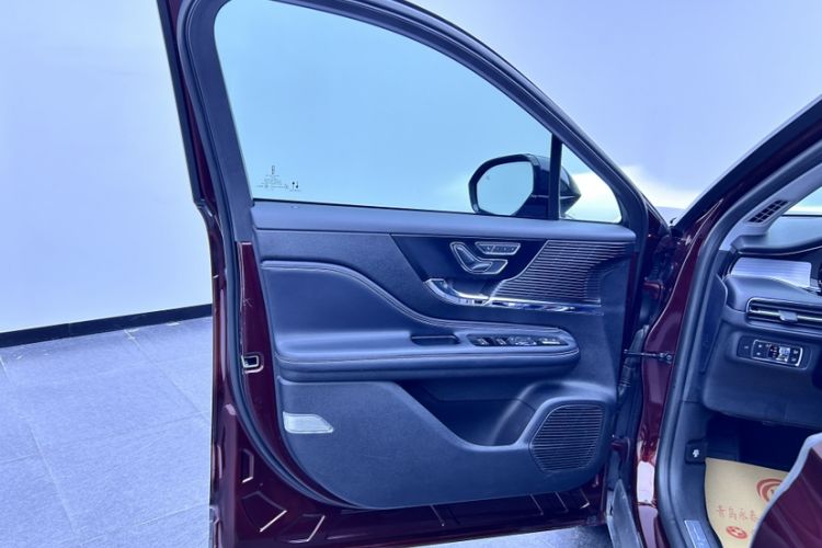 Used Lincoln Corsair 2020 2.0T Two-Wheel Drive Luxury Edition Interior 7