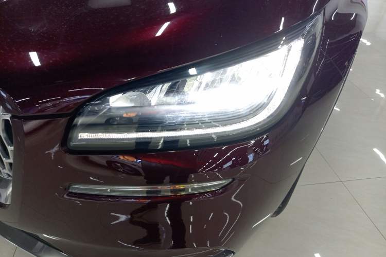 Used Lincoln Corsair 2020 2.0T Two-Wheel Drive Luxury Edition Left Front Headlight