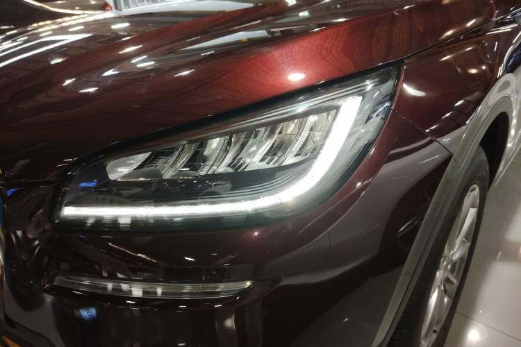 Used Lincoln Corsair 2020 2.0T Two-Wheel Drive Luxury Edition Left Front Headlight