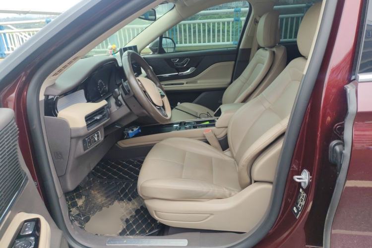 Used Lincoln Corsair 2020 2.0T Two-Wheel Drive Luxury Edition Left Front Seat