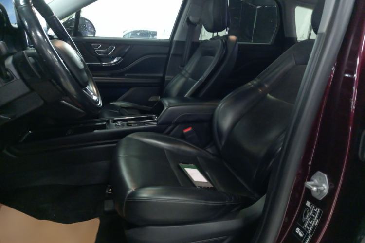 Used Lincoln Corsair 2020 2.0T Two-Wheel Drive Luxury Edition Left Front Seat