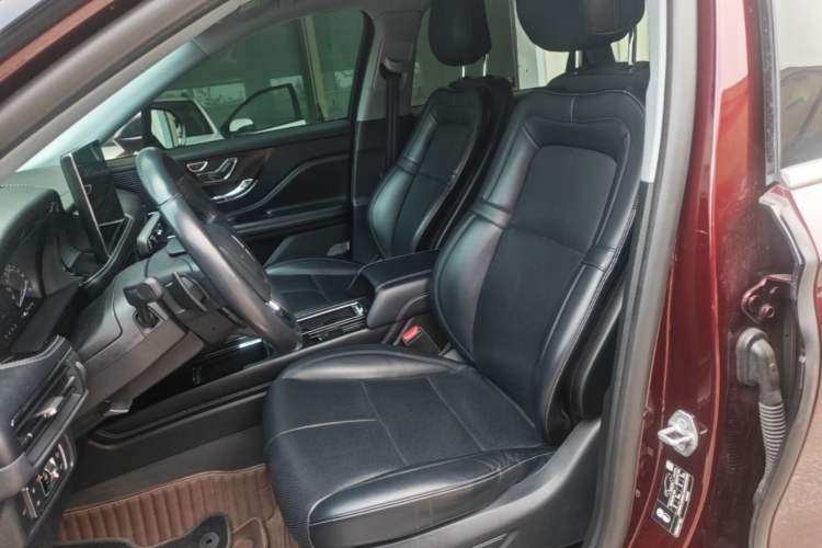 Used Lincoln Corsair 2020 2.0T Two-Wheel Drive Luxury Edition Left Front Seat
