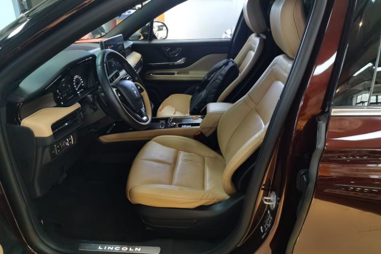 Used Lincoln Corsair 2020 2.0T Two-Wheel Drive Luxury Edition Left Front Seat