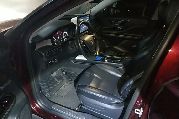 Used Lincoln Corsair 2020 2.0T Two-Wheel Drive Luxury Edition Left Front Seat