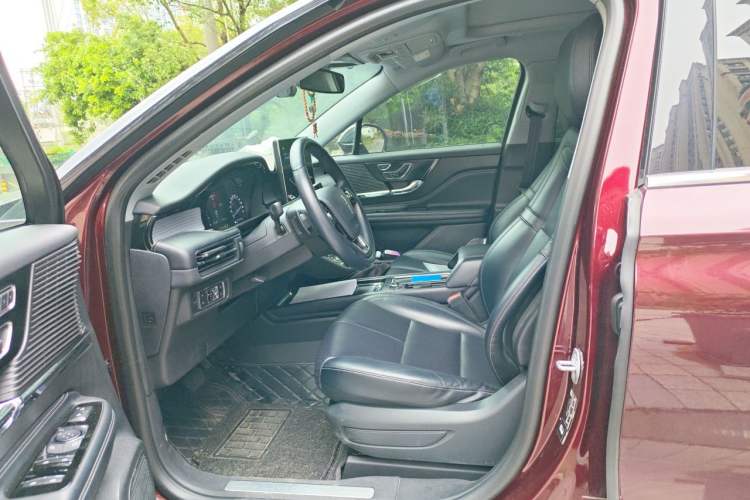 Used Lincoln Corsair 2020 2.0T Two-Wheel Drive Luxury Edition Left Front Seat