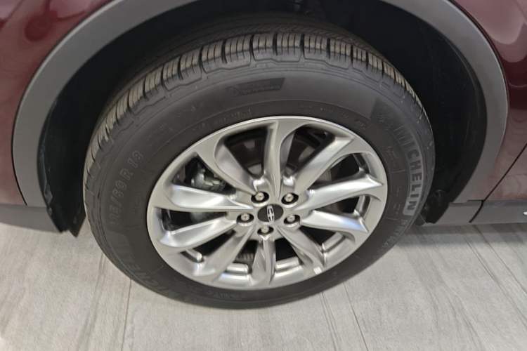 Used Lincoln Corsair 2020 2.0T Two-Wheel Drive Luxury Edition Left Front Wheel Hub