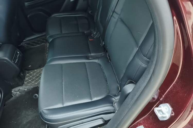 Used Lincoln Corsair 2020 2.0T Two-Wheel Drive Luxury Edition Left Rear Seat