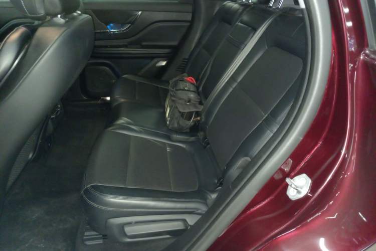Used Lincoln Corsair 2020 2.0T Two-Wheel Drive Luxury Edition Left Rear Seat