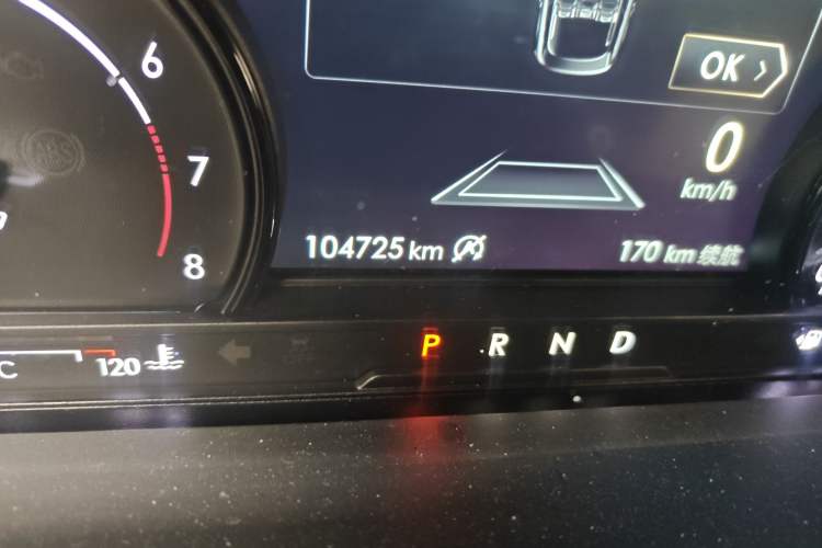 Used Lincoln Corsair 2020 2.0T Two-Wheel Drive Luxury Edition Odometer Close Up