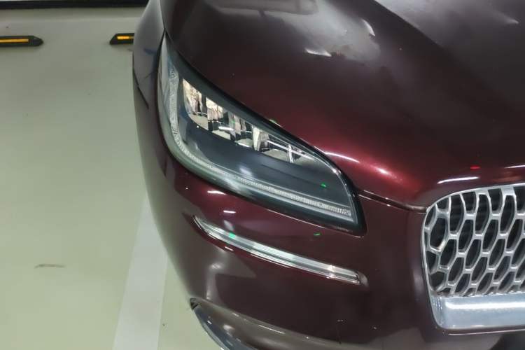 Used Lincoln Corsair 2020 2.0T Four-Wheel Drive Luxury Edition Right Front Headlight