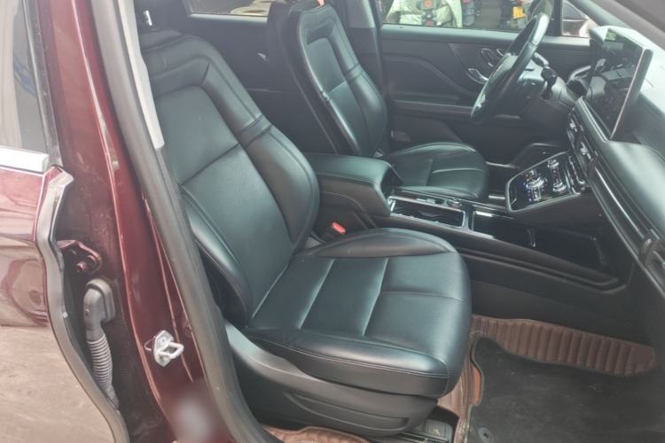Used Lincoln Corsair 2020 2.0T Two-Wheel Drive Luxury Edition Right Front Seat