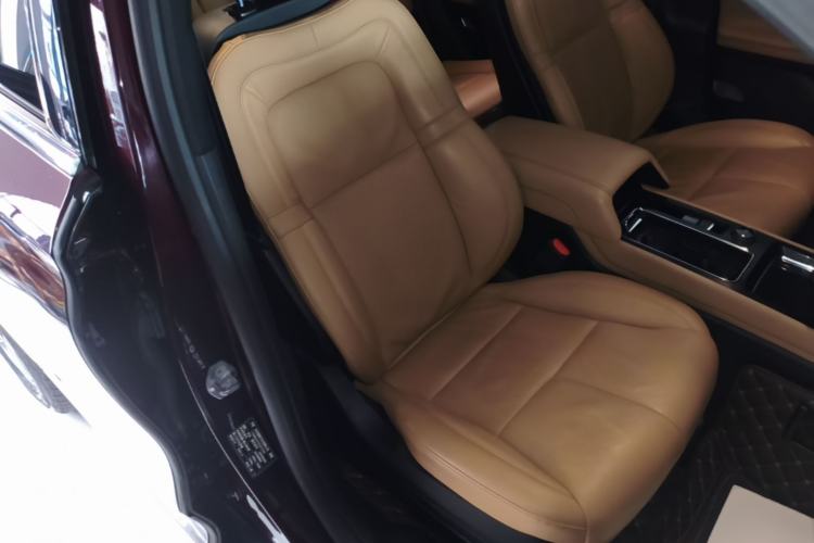 Used Lincoln Corsair 2020 2.0T Four-Wheel Drive Luxury Edition Right Front Seat