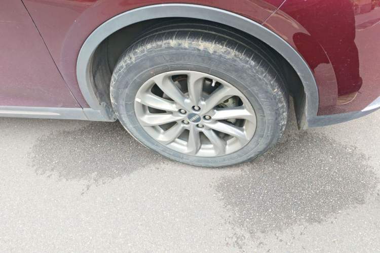 Used Lincoln Corsair 2020 2.0T Two-Wheel Drive Luxury Edition Right Front Wheel Hub