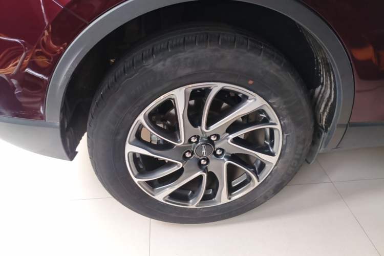 Used Lincoln Corsair 2020 2.0T Four-Wheel Drive Luxury Edition Right Rear Wheel Hub
