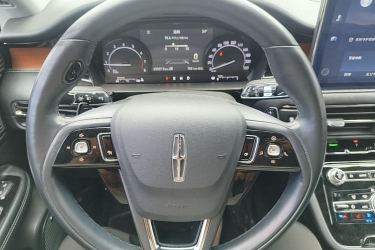 Used Lincoln Corsair 2020 2.0T Two-Wheel Drive Luxury Edition Steering Wheel