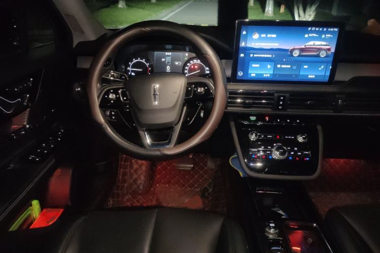 Used Lincoln Corsair 2020 2.0T Two-Wheel Drive Luxury Edition Steering Wheel