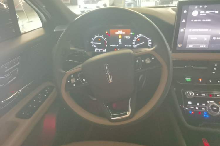 Used Lincoln Corsair 2020 2.0T Four-Wheel Drive Luxury Edition Steering Wheel