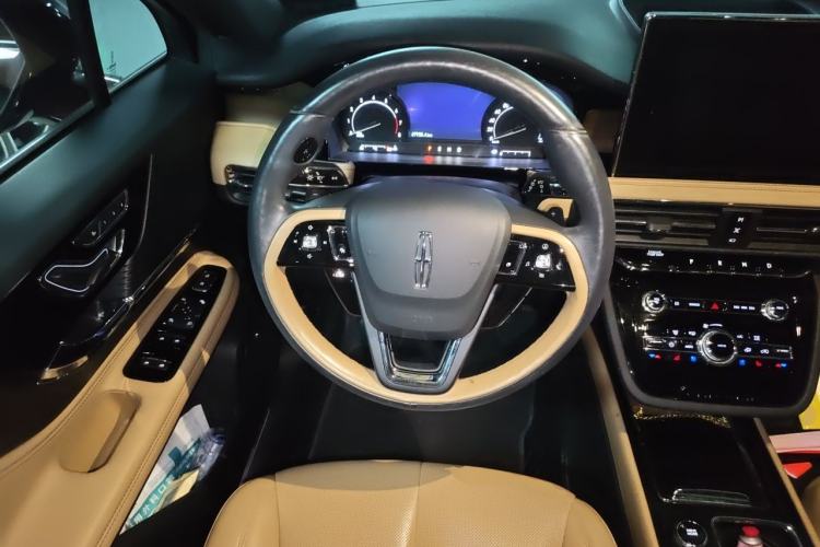 Used Lincoln Corsair 2020 2.0T Four-Wheel Drive Luxury Edition Steering Wheel