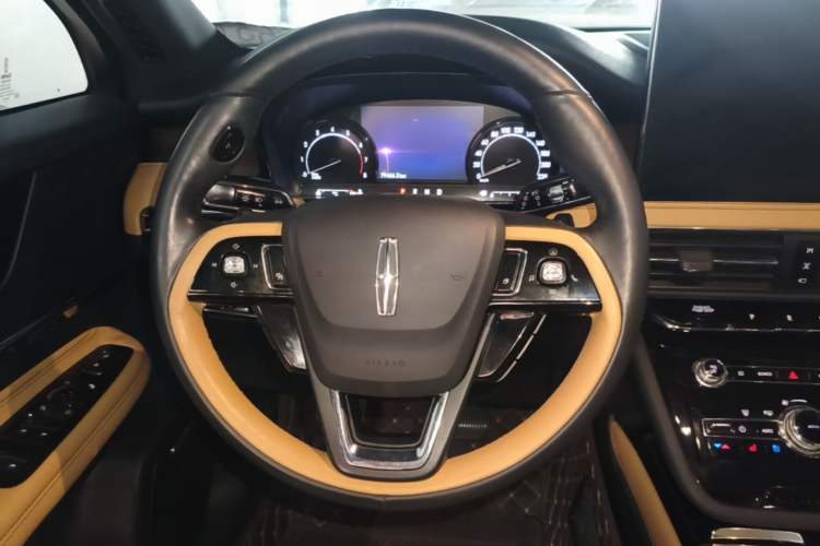 Used Lincoln Corsair 2020 2.0T Four-Wheel Drive Luxury Edition Steering Wheel