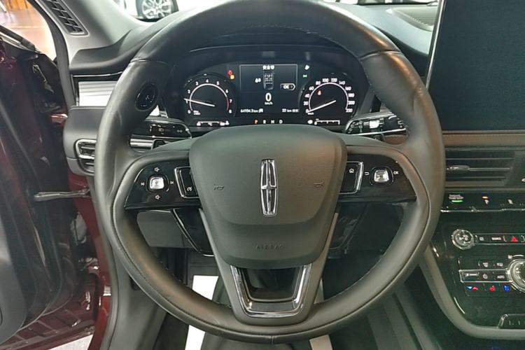 Used Lincoln Corsair 2020 2.0T Two-Wheel Drive Luxury Edition Steering Wheel