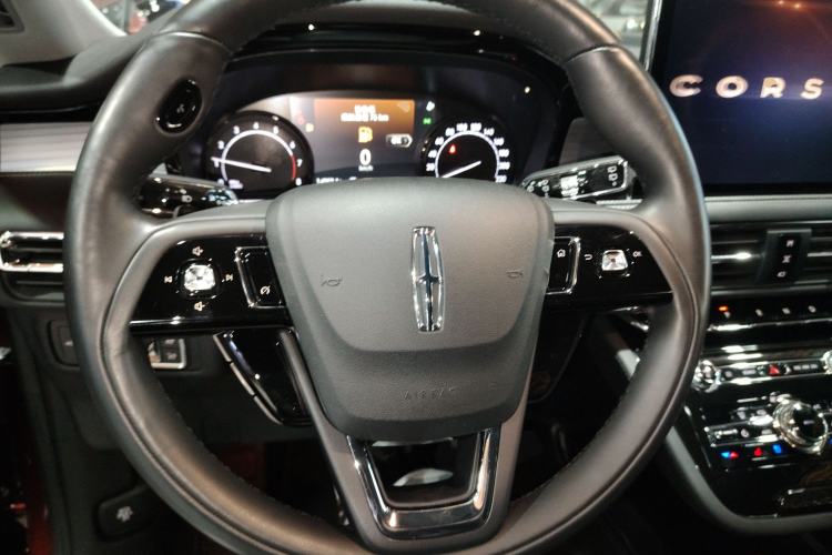 Used Lincoln Corsair 2020 2.0T Two-Wheel Drive Luxury Edition Steering Wheel