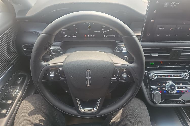 Used Lincoln Corsair 2020 2.0T Two-Wheel Drive Luxury Edition Steering Wheel