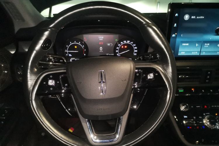 Used Lincoln Corsair 2020 2.0T Two-Wheel Drive Luxury Edition Steering Wheel