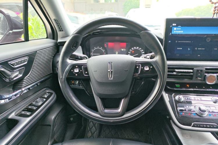 Used Lincoln Corsair 2020 2.0T Two-Wheel Drive Luxury Edition Steering Wheel
