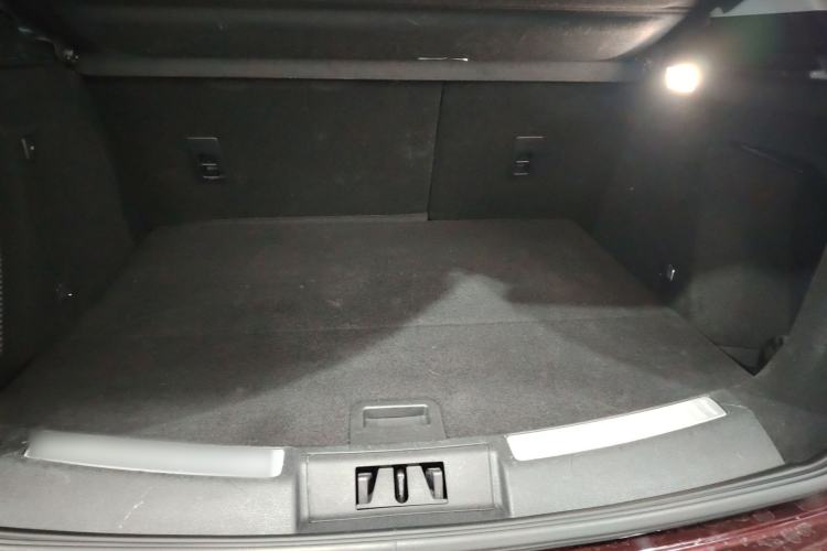 Used Lincoln Corsair 2020 2.0T Two-Wheel Drive Luxury Edition Trunk
