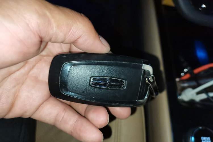 Used Lincoln Corsair 2020 2.0T Two-Wheel Drive Luxury Edition Vehicle Key