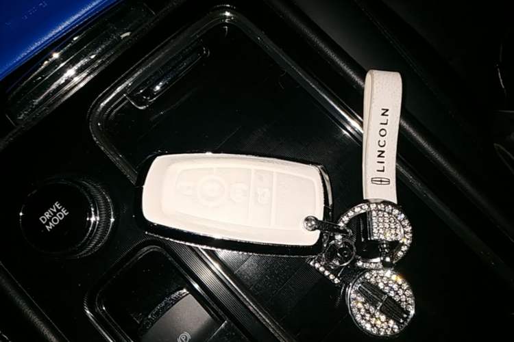 Used Lincoln Corsair 2020 2.0T Two-Wheel Drive Luxury Edition Vehicle Key