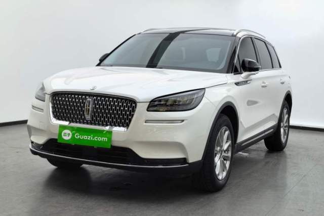 Ojetý Lincoln Corsair 2020 2.0T Two-Wheel Drive Luxury Edition