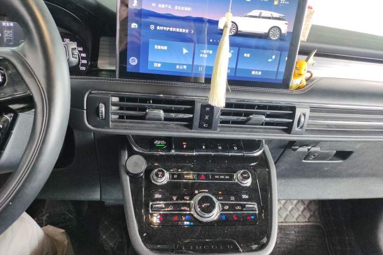Used Lincoln Corsair 2020 2.0T Two-Wheel Drive Luxury Edition Audio And AC Panel