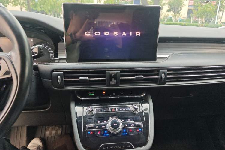 Used Lincoln Corsair 2020 2.0T Two-Wheel Drive Luxury Edition Audio And AC Panel