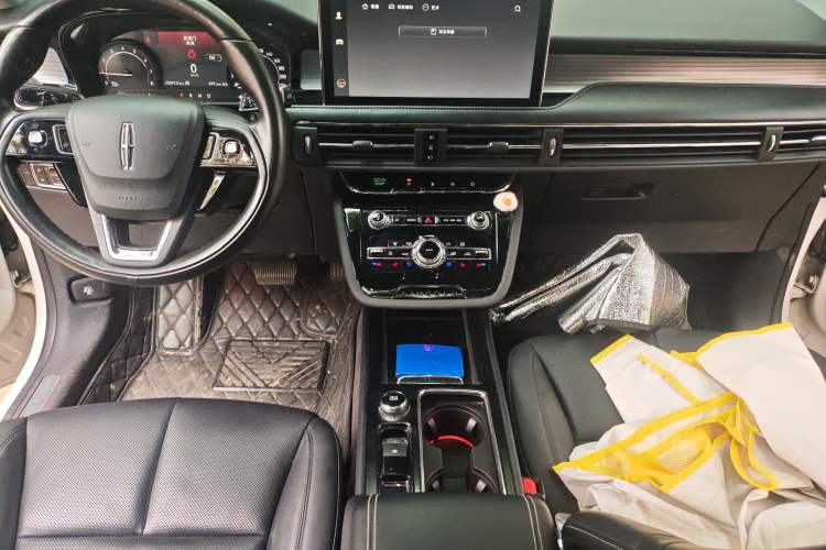 Used Lincoln Corsair 2020 2.0T Two-Wheel Drive Luxury Edition Audio And AC Panel