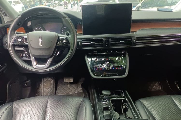 Used Lincoln Corsair 2020 2.0T Two-Wheel Drive Luxury Edition Center Console