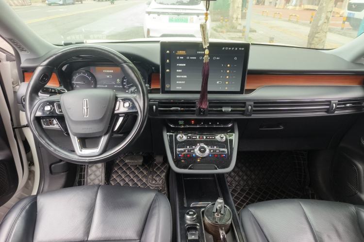 Used Lincoln Corsair 2020 2.0T Four-Wheel Drive Luxury Edition Center Console