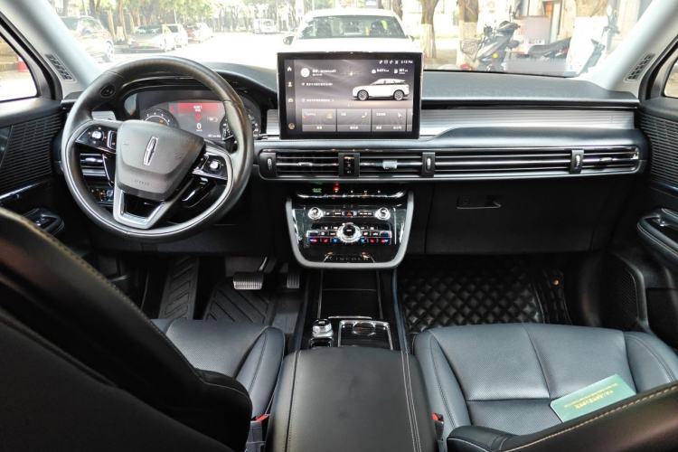 Used Lincoln Corsair 2020 2.0T Two-Wheel Drive Luxury Edition Center Console