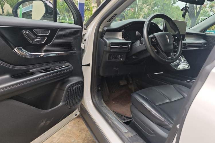 Used Lincoln Corsair 2020 2.0T Two-Wheel Drive Luxury Edition Driver Seat