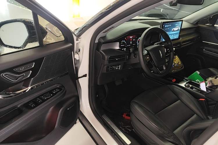 Used Lincoln Corsair 2020 2.0T Two-Wheel Drive Luxury Edition Driver Seat
