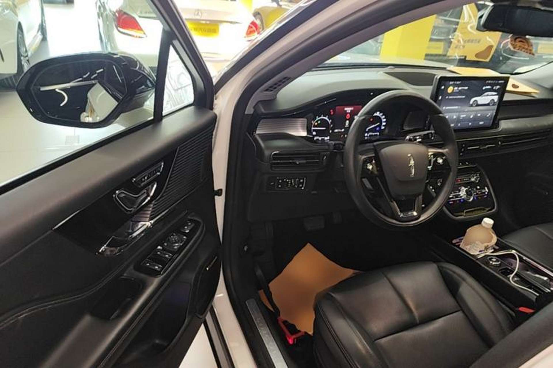 Used Lincoln Corsair 2020 2.0T Two-Wheel Drive Luxury Edition Driver Seat