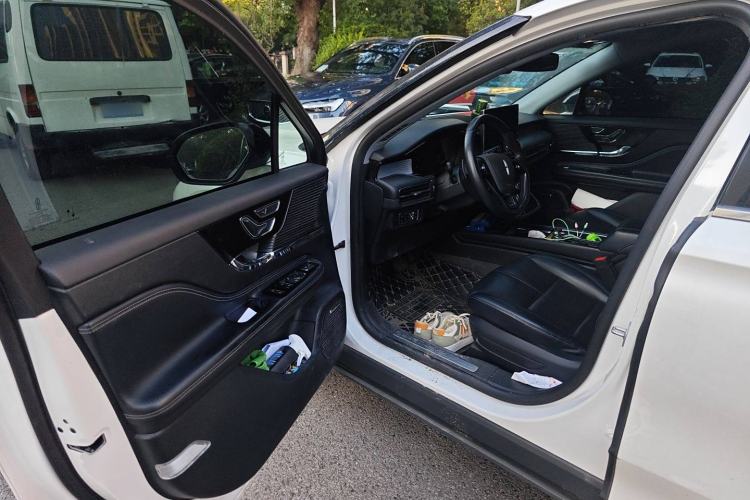 Used Lincoln Corsair 2020 2.0T Two-Wheel Drive Luxury Edition Driver Seat