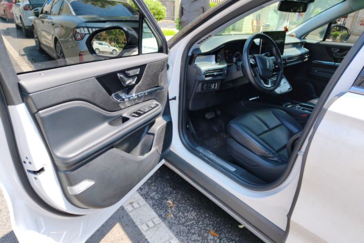 Used Lincoln Corsair 2020 2.0T Two-Wheel Drive Luxury Edition Driver Seat