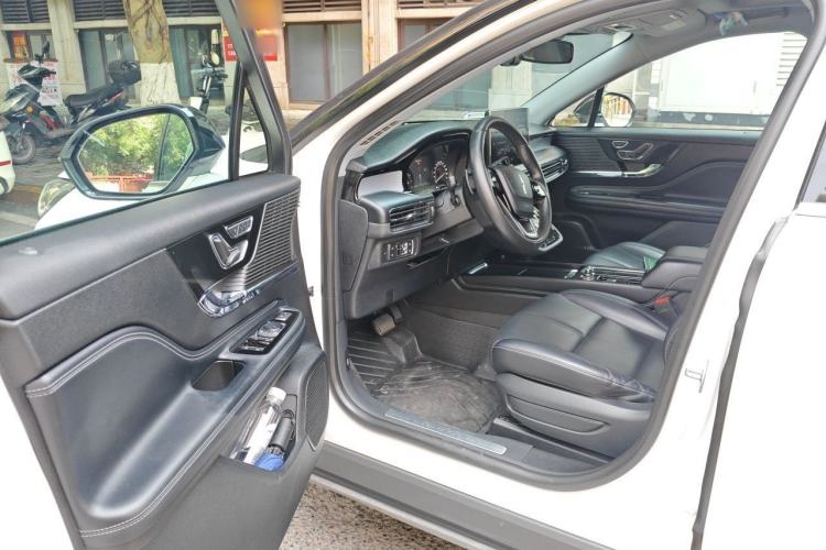 Used Lincoln Corsair 2020 2.0T Two-Wheel Drive Luxury Edition Driver Seat