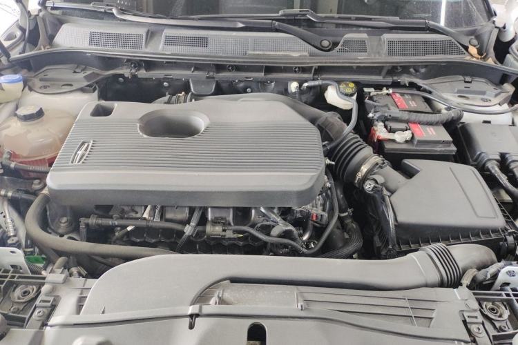 Used Lincoln Corsair 2020 2.0T Two-Wheel Drive Luxury Edition Engine Bay