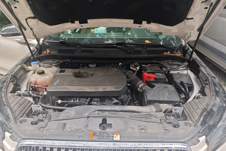Used Lincoln Corsair 2020 2.0T Two-Wheel Drive Luxury Edition Engine Bay