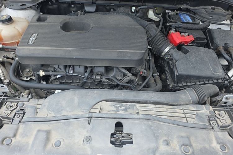 Used Lincoln Corsair 2020 2.0T Two-Wheel Drive Luxury Edition Engine Bay