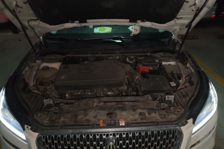 Used Lincoln Corsair 2020 2.0T Two-Wheel Drive Luxury Edition Engine Bay