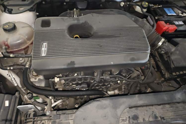 Used Lincoln Corsair 2020 2.0T Two-Wheel Drive Luxury Edition Engine Bay