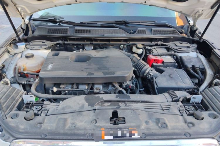 Used Lincoln Corsair 2020 2.0T Two-Wheel Drive Luxury Edition Engine Bay